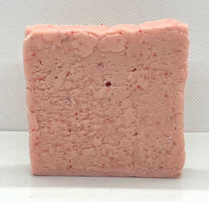 Strawberries & Cream Fudge